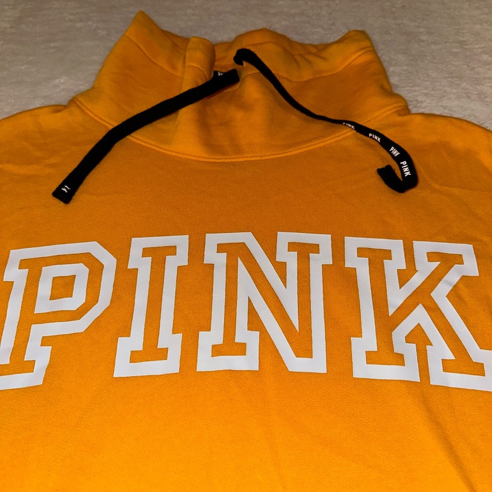 Victoria's Secret PINK Sweatshirt Womens Medium Orange Cowl Neck Pullover NWOT - Picture 2 of 3